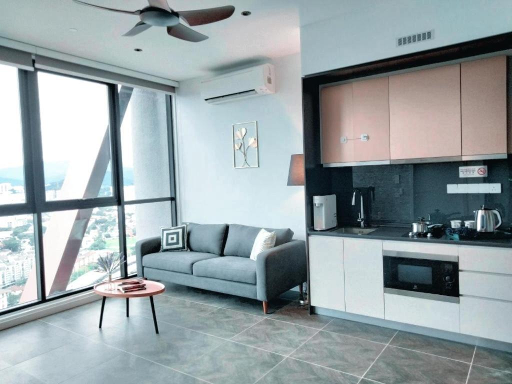Scarletz Suites Klcc By Luxe Suites 쿠알라룸푸르 객실 사진