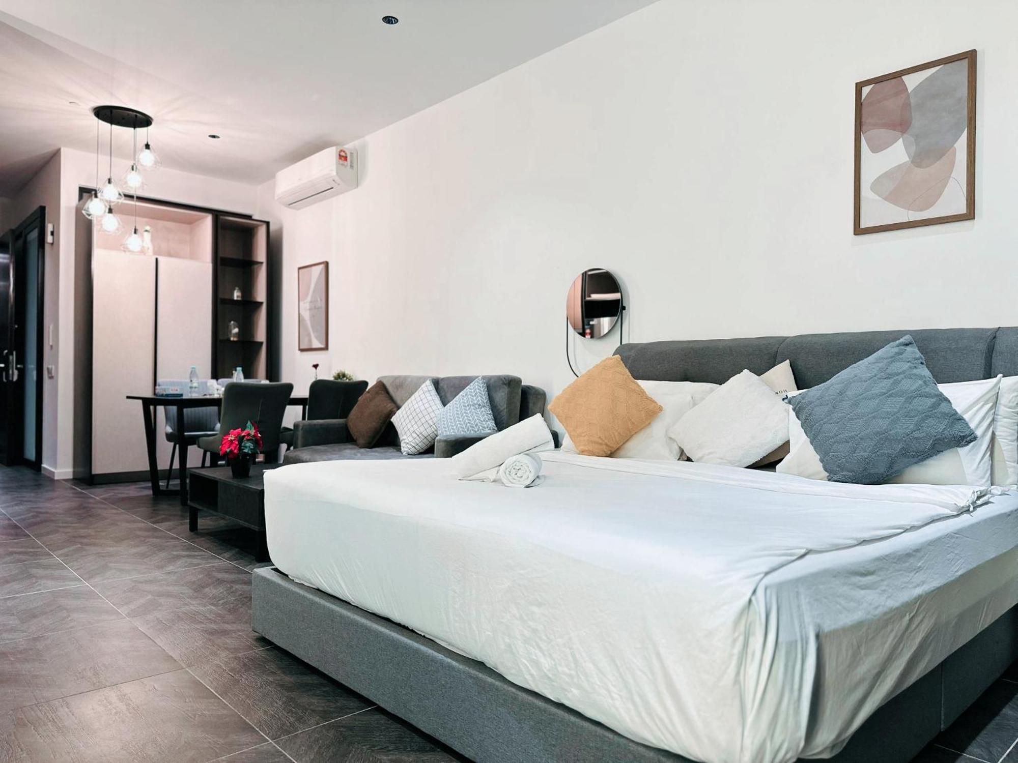 Scarletz Suites Klcc By Luxe Suites 쿠알라룸푸르 객실 사진